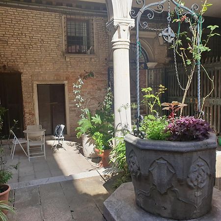 Al Mezzanino, Palazzo Torniello Apartment Venice Exterior photo