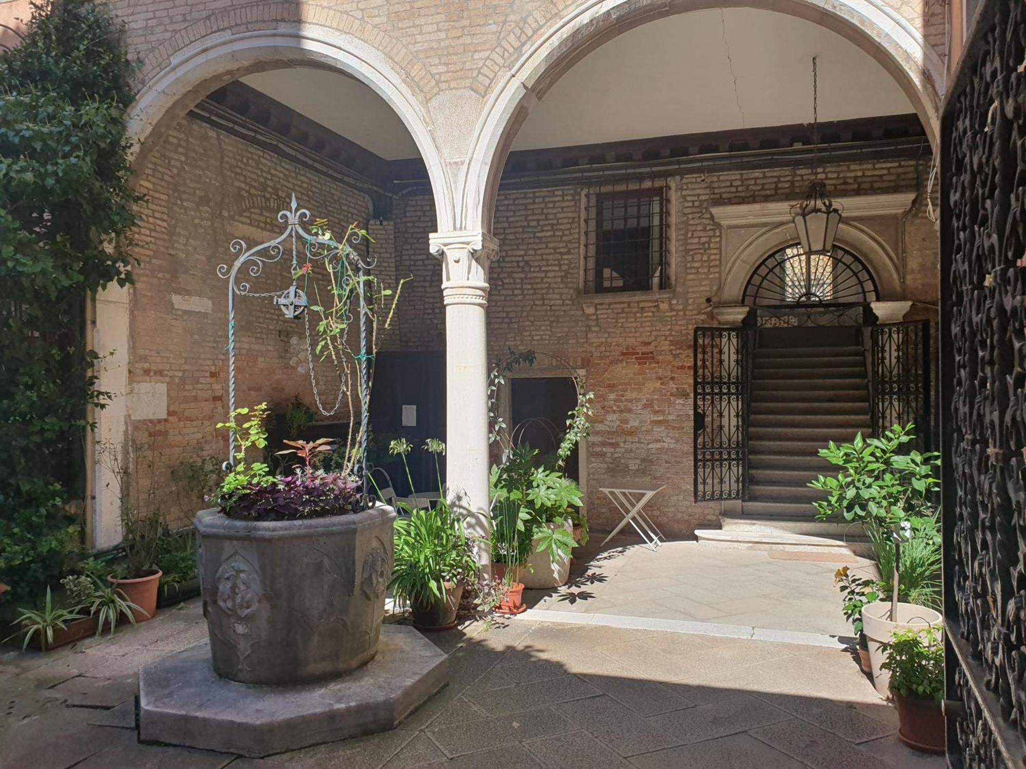 Al Mezzanino, Palazzo Torniello Apartment Venice Exterior photo