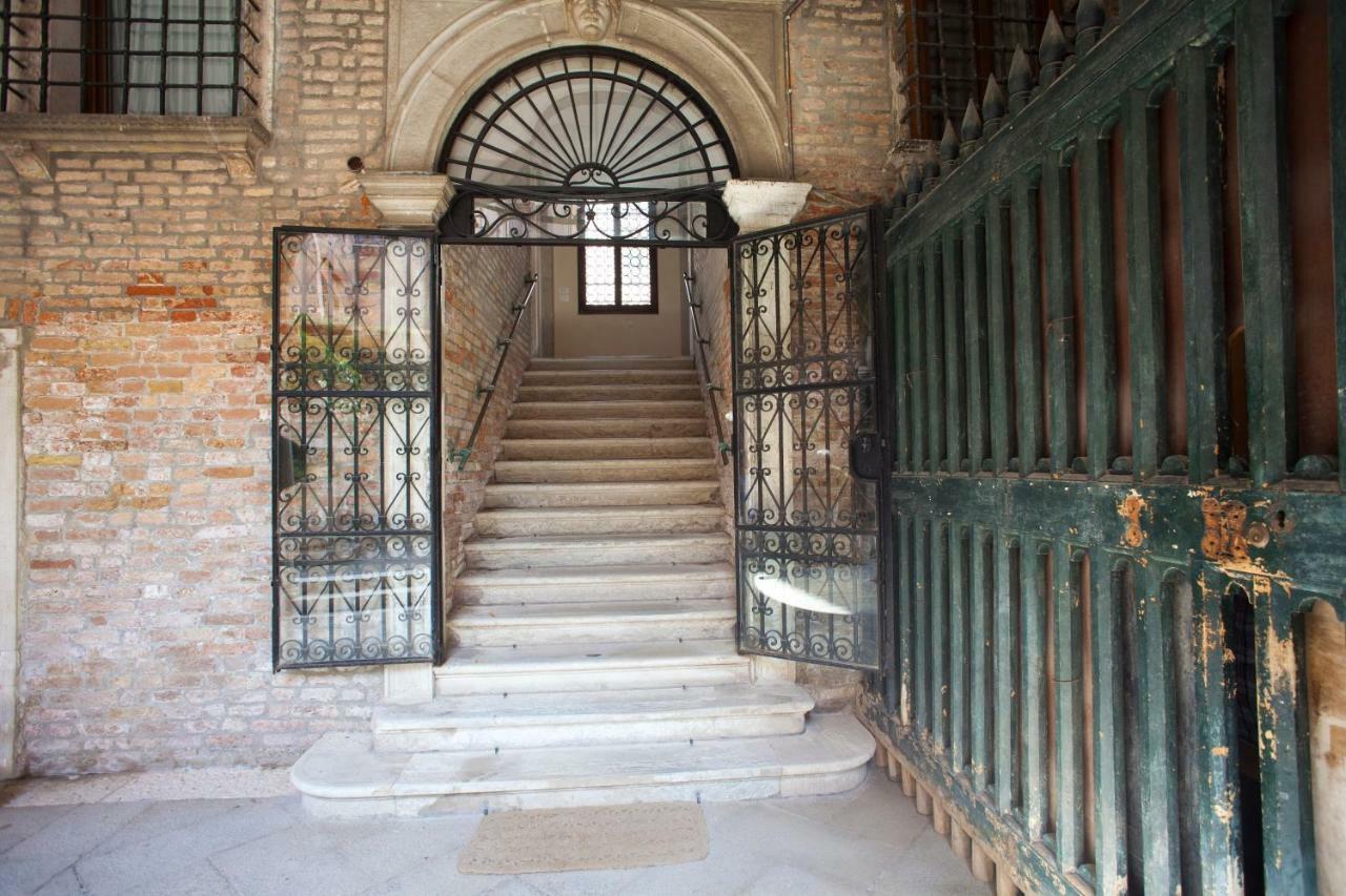 Al Mezzanino, Palazzo Torniello Apartment Venice Exterior photo